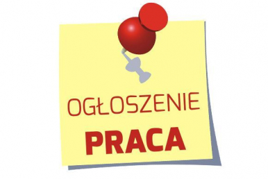 Karta z napisem ogłoszenie praca, przypięta do ściany pinezką.